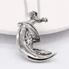 Pendentif Colliers Européens et américains personnalisés Vintage Moon Flying Dragon Chaîne en acier inoxydable pour hommes