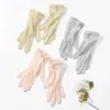 Five Fingers Gloves Sexy Summer Women UV Protection Sunscreen Short Sun Natural Silk Knit Mittens Thin Mulberry Driving Lace K5 231010