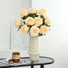 Dekorative Blumen, künstliche Seide, duftende Rosenzweige, künstliche Blumen, gelbe rosa Rose, florale grüne Pflanze, Hochzeit, Gartendekoration