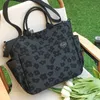 Bolsas de noche Flor Jacquard Tote Bag Gran capacidad Crossbody Nylon Satchel Monedero para viajes al aire libre 231010