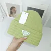 Designer balde chapéu prad luxo beanies inverno feijão homens mulheres caem de lã boné carta jacquard unisex quente design de moda chapéus de malha