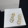 Spilla twist da uomo di design da donna Spilla con lettere in oro Spilla classica di marca Abito da festa Ornamenti Bellissima decorazione di gioielli