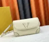 8a kvinna vågmönster buci handväska mode stick väska klaff män messenger väskor vintage klassiska kväll axel väskor designer crossbody väskor lady handväskor m59386