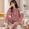 Ropa de casa Pijamas de algodón para mujer Salón para dormir Conjunto de pijama de manga larga para mujer Ropa de dormir de dibujos animados Ropa familiar Trajes de pantalón Primavera