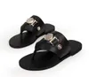 Kadın tasarımcı tarzı sandaletler yaz plaj terlikleri moda kalın tabansız ev siyah beyaz macaron terlik 35-44 kutu