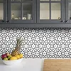 Pegatizas de pared FunLife 2020cm Negro Blanco Geométrico Patrón ornamental Tile Decoración minimalista moderna para la cocina de la sala de estar 231010