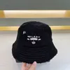 디자이너 어부 모자 버킷 모자 모자 모피 따뜻한 커플 스타일 고품질 제품 클래식 로고 1 : 1 P