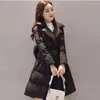女性のトレンチコート韓国の女性のソリッドカラーコットンパッドジャケット2023ウィンターパーカーファッションウォームコート女性服女性ゆるいオーバーコート