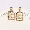 Enkel 18k guldpläterad 925 Silver Luxury Brand Designers Letters Stud Classical Geometric Women Crystal Rhinestone Pearl Earring Wedding Party Jewerlry 2Colors