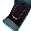 Hyah Pendant Necklaces Designer Fashion Tiffanyco High Version v Gold t Family Twisted Necklace for Womens Valley Ailing Same Kont Diamond Rope Bow Pen