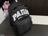 세련된 디자이너 백팩 어깨 가방 남자 패션 브랜드 브랜드 AAA 가방 고품질 검은 편지 디자이너 가방 쇼핑 주말 여행을위한 대용량 가방