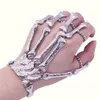 Nachtclub Gothic Punk Schedel Vinger Armbanden voor Vrouwen Skeleton Bone Hand Armbanden Armbanden 2019 Kerst Halloween Gift236r