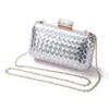 Kvällspåsar Golden Clutch Bag Women For Wedding Party Weave Handväskor Bridal Metal Chain Clutches Handväskor Små MN1398 231010