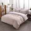 Sängkläder sätter modern enkelhet Queen Bedbling Set 100% polyester El Luxury Däcke Cover Single Double Nordic Flower Bedroom Home Textile 231011