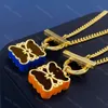 Designer halsband smycken guld chian anagram hänge halsband mens anagram lyx metall orange grönt ot spänne med låda storlek 48 cm kedjor för män 2023