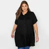 Kvinnors blusar skjortor plus size sommar elegant långlinje smock skjorta kvinnor kort ärm svart casual tiered blus stor storlek lös svart skjorta 6xl 7xl 231011