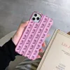 Телефонные чехлы с Pink Purple Designer Phonecase Золотые буквы кожаная ударная оболочка для iPhone 15 14 Pro Max 13p 12 11 Cover Case Wholesale