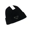 Tasarımcı Şapka Erkek Beanie Tasarımcılar Şapkalar Kadın Unisex Kış Kaşmir Sıradan Açık Beanies Bonnet Baş Sıcak Kafatası Kapakları Lüks Üçgen İmza Şapka Erkekler