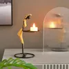 Bougeoirs Créatif rétro décor à la maison bougeoirs accessoires de Table Table de mariage pièce maîtresse salon Figurines humaines chandelier 231010