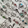 Lotes a granel 50 unids / lote Nueva Mezcla Punk Rock Anillo de Aleación de Plata para Hombres Mujeres Retro Ojos de Animales Serpiente Anillos de Moda Fiesta Entera Vintag2258