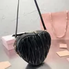 Pink Heart Bag Women Leather Elegant Handbags Mini Designer väskor Girls Söt axel Crossbody Bag Fashion Chain Phone Purse 231011