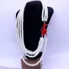 Chokers jakość ręcznie robiona cztery warstwy imitacja Pearl Choker Oświadczenie greckie litery college soror delta czerwona lady lady 231010