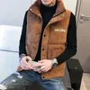 Gilet da uomo di marca Gilet da uomo Gilet di velluto a coste giacca invernale senza maniche da uomo in cotone spesso senza maniche Gilet uomo 231011