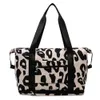 Duffel Bags 2023 Moda Viagem Duffle Bag Leopardo Grande Nylon Tote Fitness Ginásio Senhoras Bolsas de Fim de Semana Separação Molhada e Seca 231011