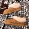 Laarzen Australië Klassiek Ontwerper Voor Mode Dames Dames Sneeuwlaarzen Groothandel Ultra Mini Platform Laarsjes Winter Suede Wol Dames Warm Bont Enkellaarsjes Q231012