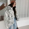 Kvinnors päls vinterrock vit svart dot leopard tryck faux kvinnor lapel fluffy topp outwear deser modejacka