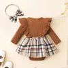 Rompers Infant Girl Dress Plaid Rib Knit Ruffles Long Sleeve Skirt Hem Jumpsuits born Clothes Baby Bodysuits with Headband 231010