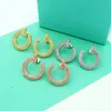 Topkwaliteit roestvrijstalen designer stud holle T brief goud zilver roze kleuren eenvoudige oorbellen voor vrouwen feest verlovingshoepel