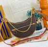 Bolsas de cosméticos Estuches M81166 M80198 Diseñadores de lujo Mujeres Marcas clásicas Bolsas de hombro Totes Calidad Top Bolsos Monederos Cuero Lady Moon Tipo Fashio3191