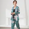 Hemkläder avslappnade kvinnor pyjamas set tryck blomma sömnkläder 3 stycken mantel kostym höst kimono badrock klänning mjuka nattkläder hemkläder