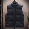 Gilet da uomo 2023 Giacca da uomo Gilet Autunno Inverno Big Size Senza maniche Tinta unita Bianco Puffer Streetwear Moda 231011