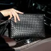 Handbag Briefcase Bvs Designer Bag Woven Knitting Knotted y with Logo Tote Genuine Leather Mens Woven Handbag 2023 New Fashion Casual Sheepskin Soft Envelope D2LE