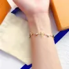 Estilo de moda pulseiras mulheres pulseira pulseira manguito corrente designer carta jóias cristal 18k banhado a ouro aço inoxidável casamento 277r