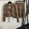 Vestido de dos piezas Diseñador de lujo Mujeres Blazer Chaqueta Abrigo Falda Conjunto Vintage Plaid Diseño Blazers Elegante OL Mujer Traje formal WF0J