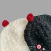 Berets Korean Button Hairball winddichter Gehörschutz Strickmütze Damen Herbst und Winter vielseitige Schnürung süße warme Bombermützen