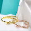 Designer Fashion Tiffanybracelet Tiffanyjewelry High Version v Gold t Home Twisted Bracelet Womens Diamond Double Layer Twisted Knot Kont Twisted Cord Bracelet Fa