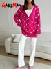 Damestruien Roze Oversized damesvest met hartenprint Schattig zacht V-hals dun gebreid jack Winterknoop Vintage vest voor dames 231010