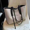 Tassen Cross Body 2023 Nieuwe Capaciteit Canvas Tas Leuke Casual en Modieuze Schoudertas Populaire Tote Bagblieberryeyes