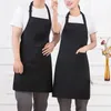 Förkläden Justerbar haklappsförkläde med fickor Matlagningskök för kvinnliga män Chef Tablier Mandil 231011
