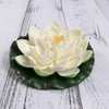 Dekorativa blommor 1 Set 6 Floating White Artificial Decoration with Water Pad Ornament för Patio Pond Pool Aquarium Home Garden ()