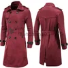 Trench da uomo 2023 Uomo Primavera Autunno Frangivento Soprabito Lungo Trench con cintura Pea Coat maschile Doppio petto Peacoat J231012