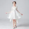 Sukienki dla dziewczynek kwiat Trąbowa sukienka biała księżniczka ubrania dla dzieci solidne hafty do druku o pół-rękawie Tutu na urodziny gospodarza