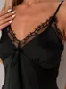 Indumenti da notte da donna Hiloc Nero Patchwork di pizzo Sexy cinturino per spaghetti Pigiama in raso per le donne Set Backless Lingerie Set 2023 Pigiama estivo