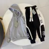 Bebek Hoodie Kid Designer Coat Toddler İki Parça Set Çocuk Giysileri Fasion Kız Erkekler Setler Uzun Kollu Pantolon Üstleri Marka Çocukları Mektuplar Mektuplar Spor Gündelik Giyin