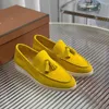 Klädskor loafers 100% läder kvinnor platt autentisk kohud casual sko runda tå klassiska bilder loafers mens tryckta med låda