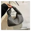 Designer Botegs v Bolsa de luxo Totes Bottegaes Venetaes Sacos Woven Dumplings Bun Mulheres Bun 2023 Estilo Versátil Portátil Popular Horn Bun Personalizado H